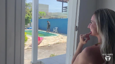 Cover for 'PISCINEIRO FODE A ESPOSA DO PATRAO LOIRA GOSTOSA'